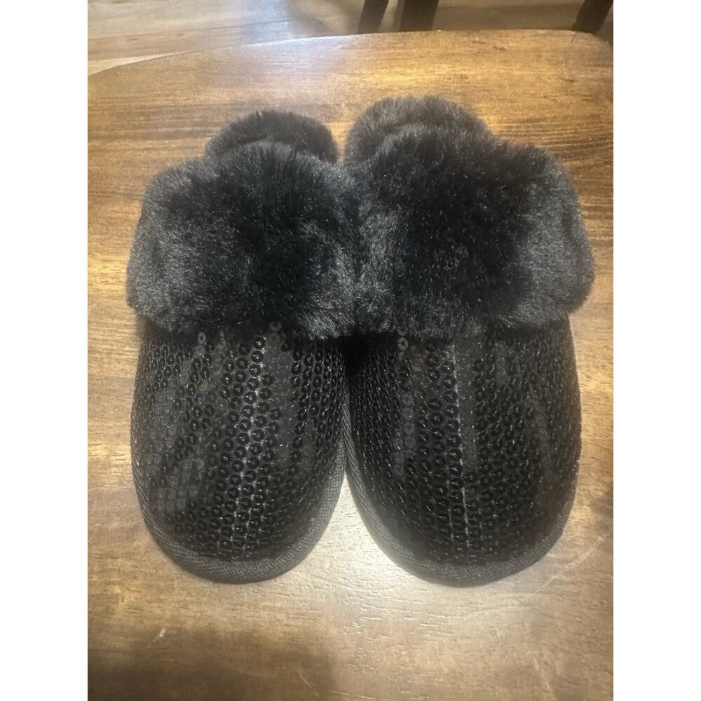 Auden Women's Rae Sequin Faux Fur Scuff Slippers Black Sz Small 5/6
